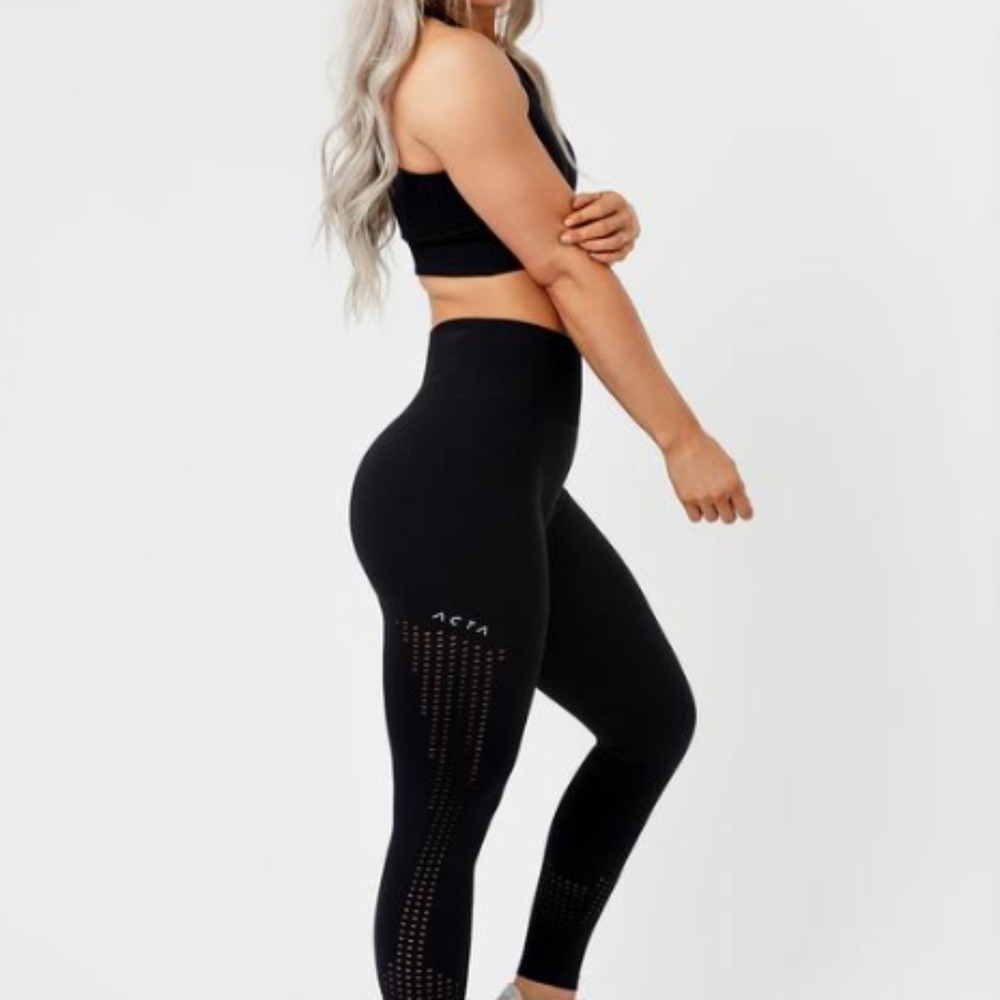 ACTA Perforated Seamless Leggings - Black